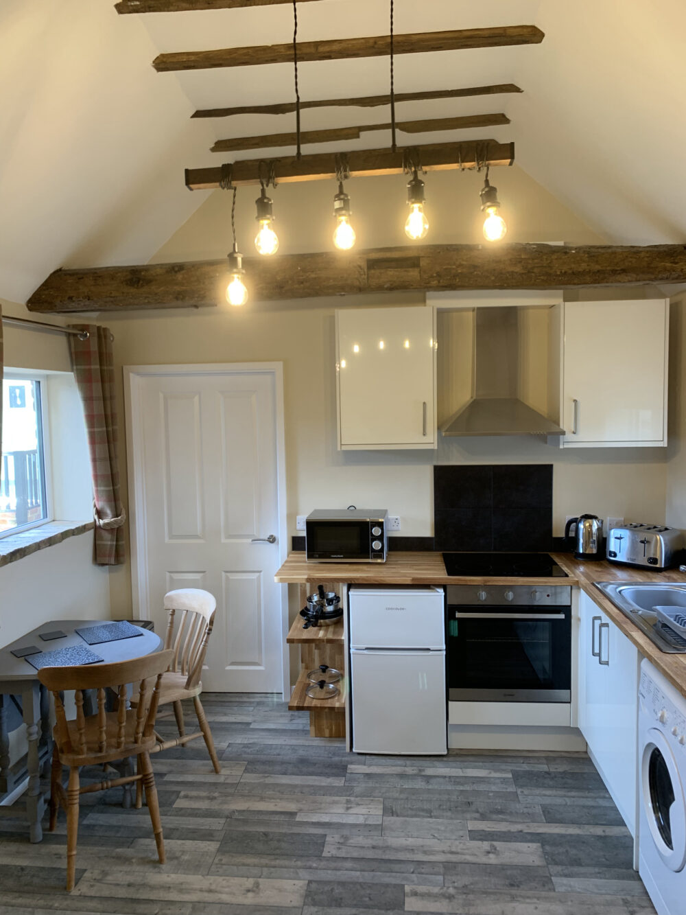 Hedgehog Cottage, Ardley Cottages, Dining Room, Suffolk